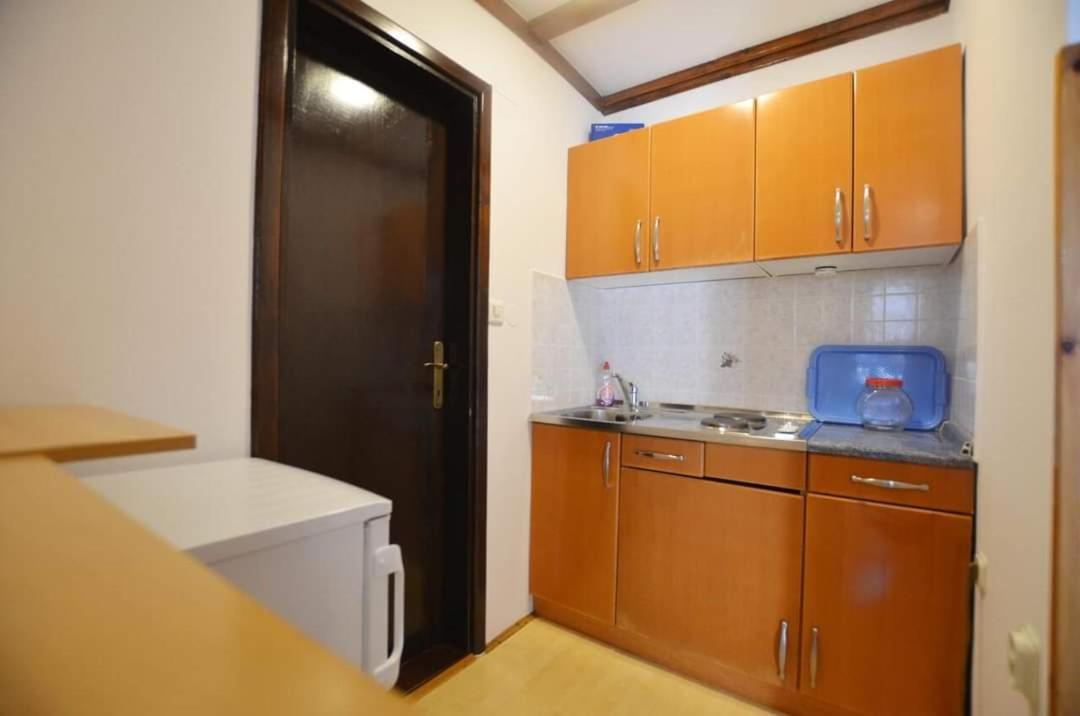 Tony Apartments Rovinj Exterior photo